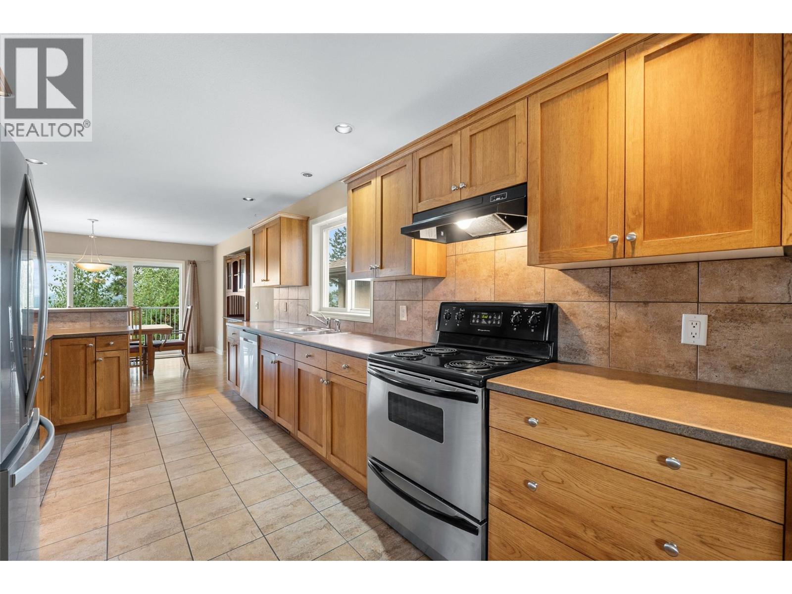 5147 Silverado Place, Kelowna, British Columbia  V1X 7X8 - Photo 11 - 10378943
