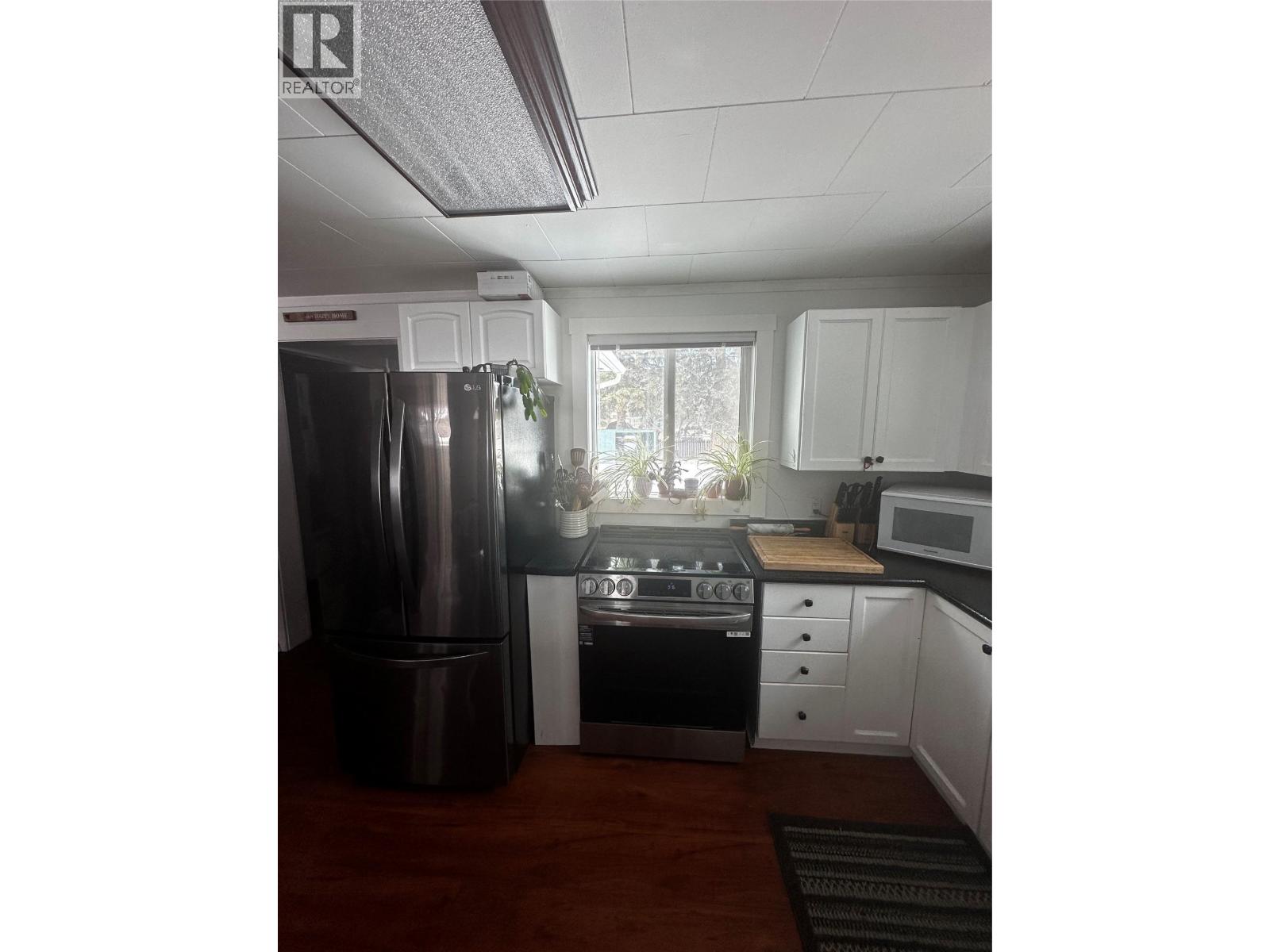 5109 43 Street Ne, Chetwynd, British Columbia  V0C 1J0 - Photo 3 - 10379113