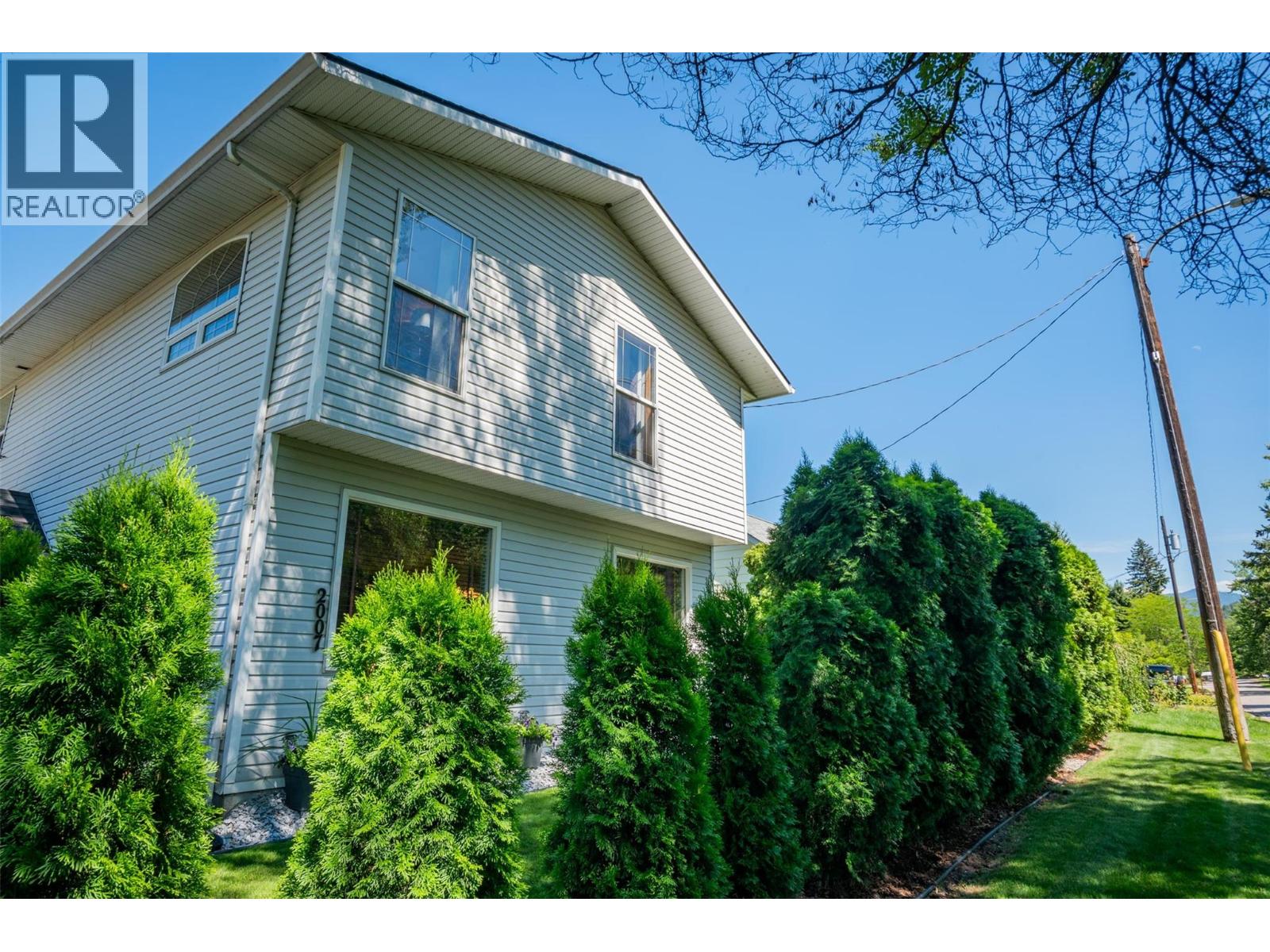 2007 Valleyview Drive, Trail, British Columbia  V1R 3B3 - Photo 49 - 10378704