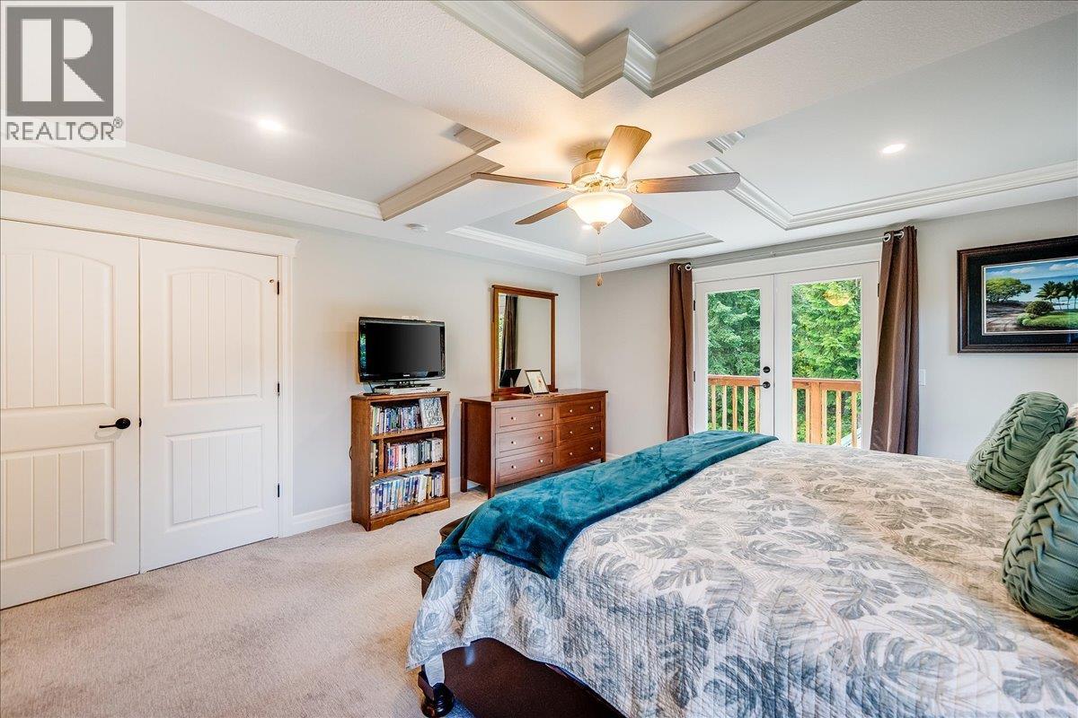 220 Chase Road, Christina Lake, British Columbia  V0H 1E0 - Photo 20 - 10378334