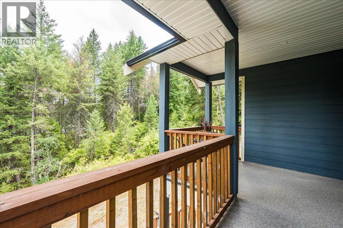 220 Chase Road, Christina Lake, British Columbia  V0H 1E0 - Photo 39 - 10378334