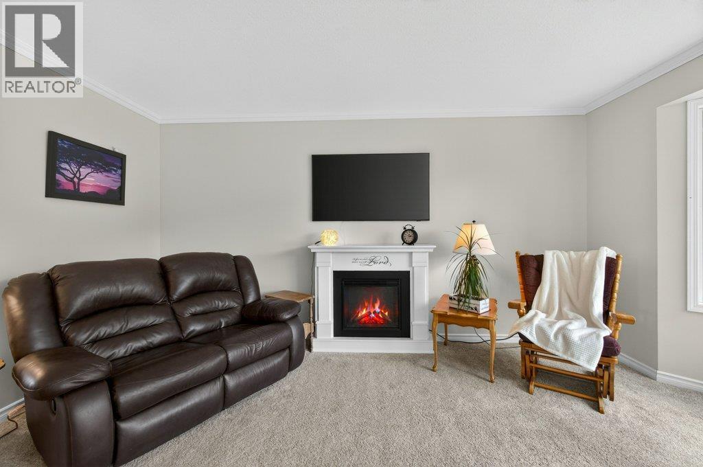 2090 14 Street Sw, Salmon Arm, British Columbia  V1E 1L6 - Photo 10 - 10377408