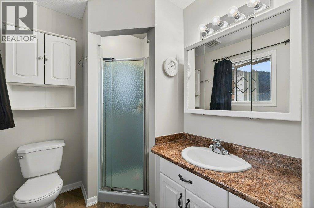 2090 14 Street Sw, Salmon Arm, British Columbia  V1E 1L6 - Photo 29 - 10377408