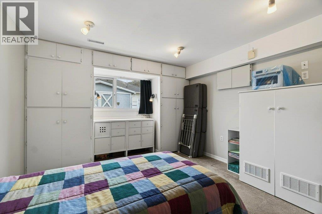 2090 14 Street Sw, Salmon Arm, British Columbia  V1E 1L6 - Photo 40 - 10377408
