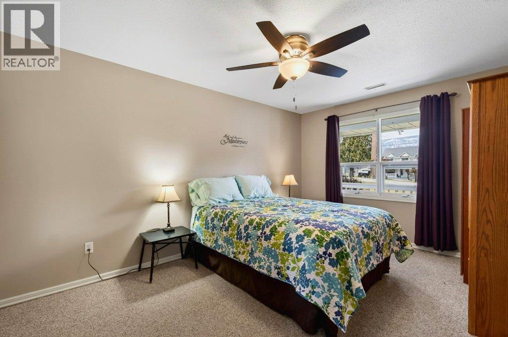 2090 14 Street Sw, Salmon Arm, British Columbia  V1E 1L6 - Photo 46 - 10377408