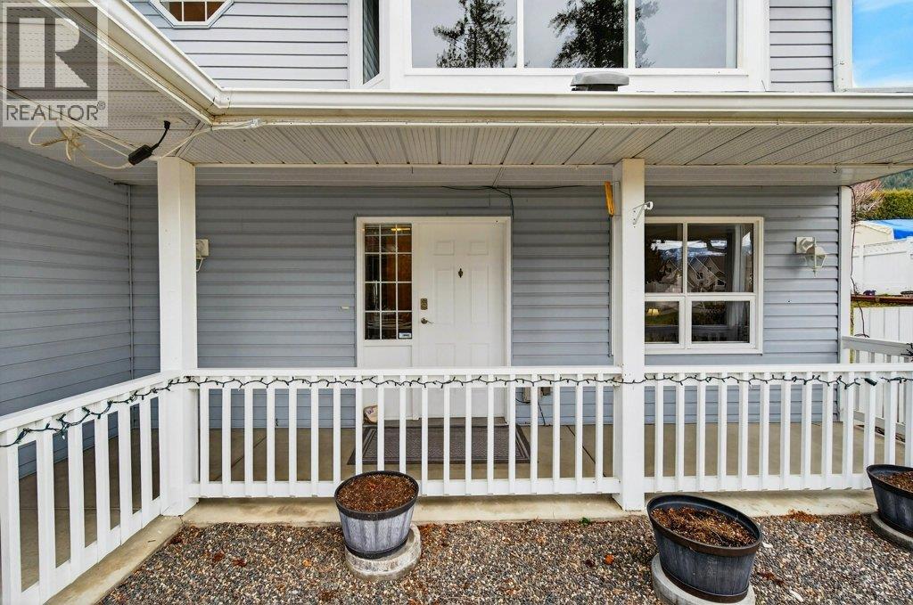 2090 14 Street Sw, Salmon Arm, British Columbia  V1E 1L6 - Photo 5 - 10377408