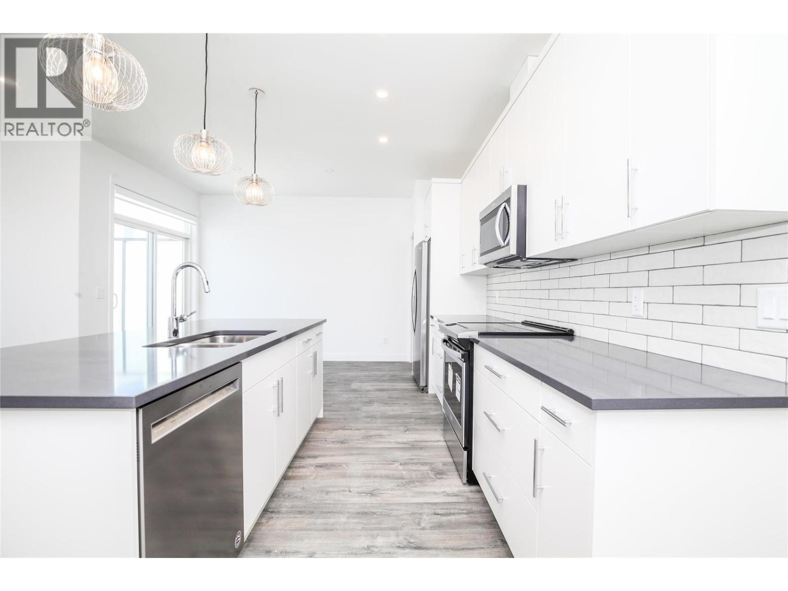 610 Academy Way Unit# 118, Kelowna, British Columbia  V1V 0E8 - Photo 4 - 10379087