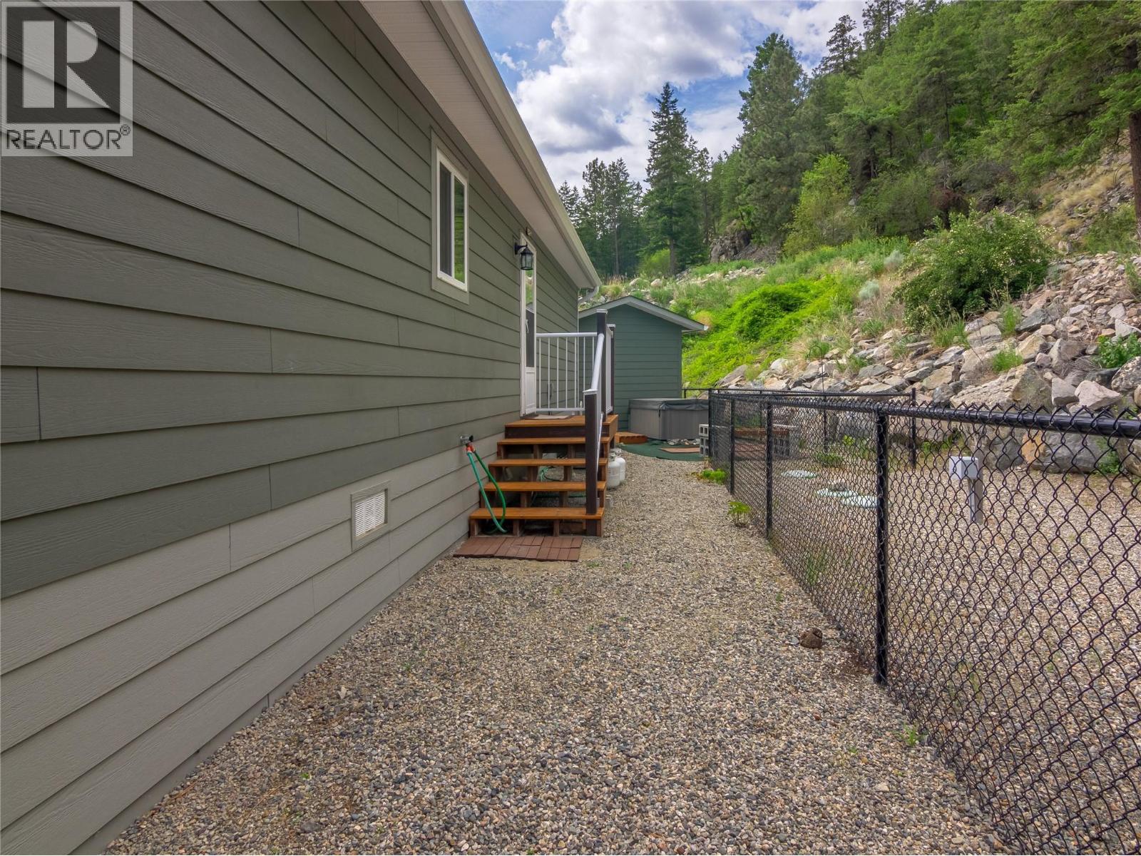 1340 Hwy 3a Highway Unit# 13, Keremeos, British Columbia  V0X 1N4 - Photo 38 - 10379092