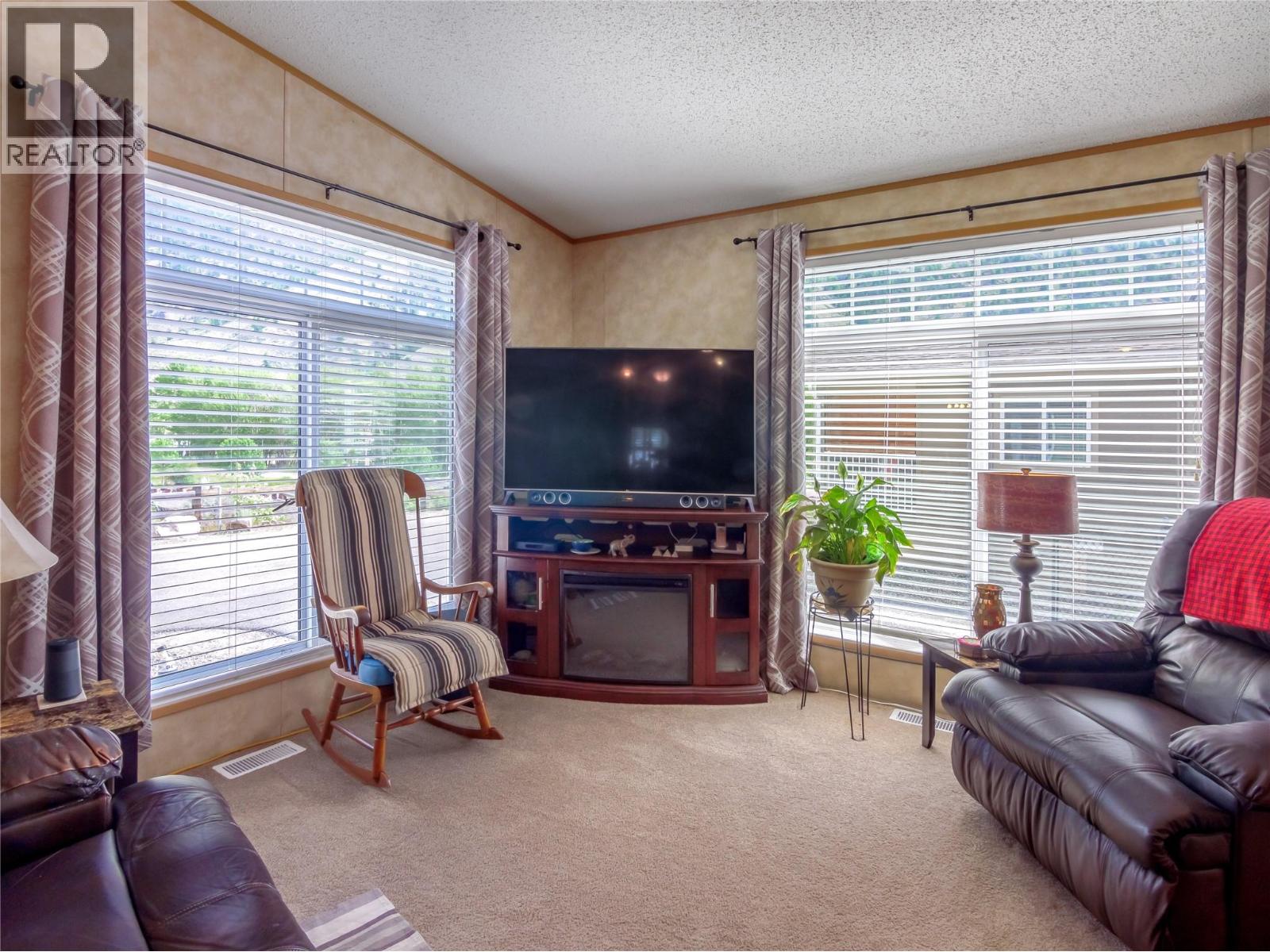 1340 Hwy 3a Highway Unit# 13, Keremeos, British Columbia  V0X 1N4 - Photo 5 - 10379092