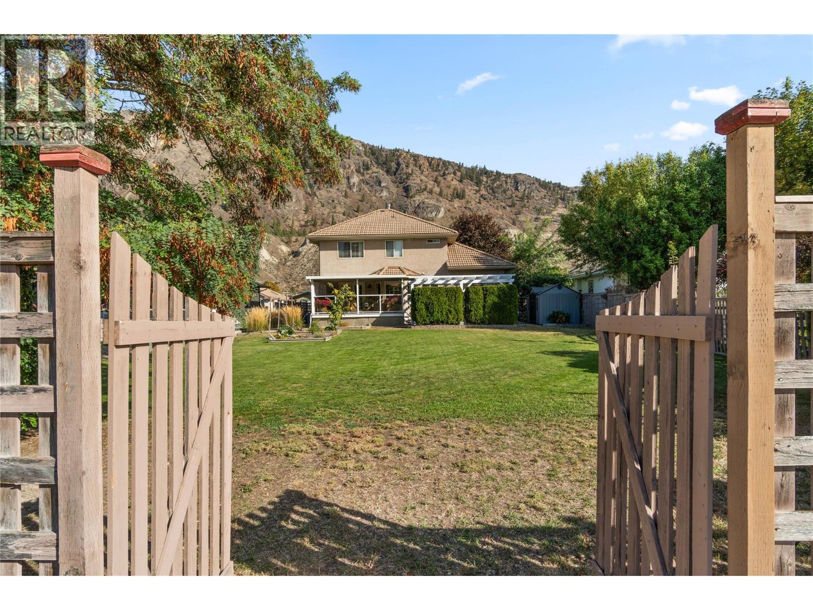 3689 Navatanee Drive, Kamloops, British Columbia  V2H 1S1 - Photo 30 - 10378034