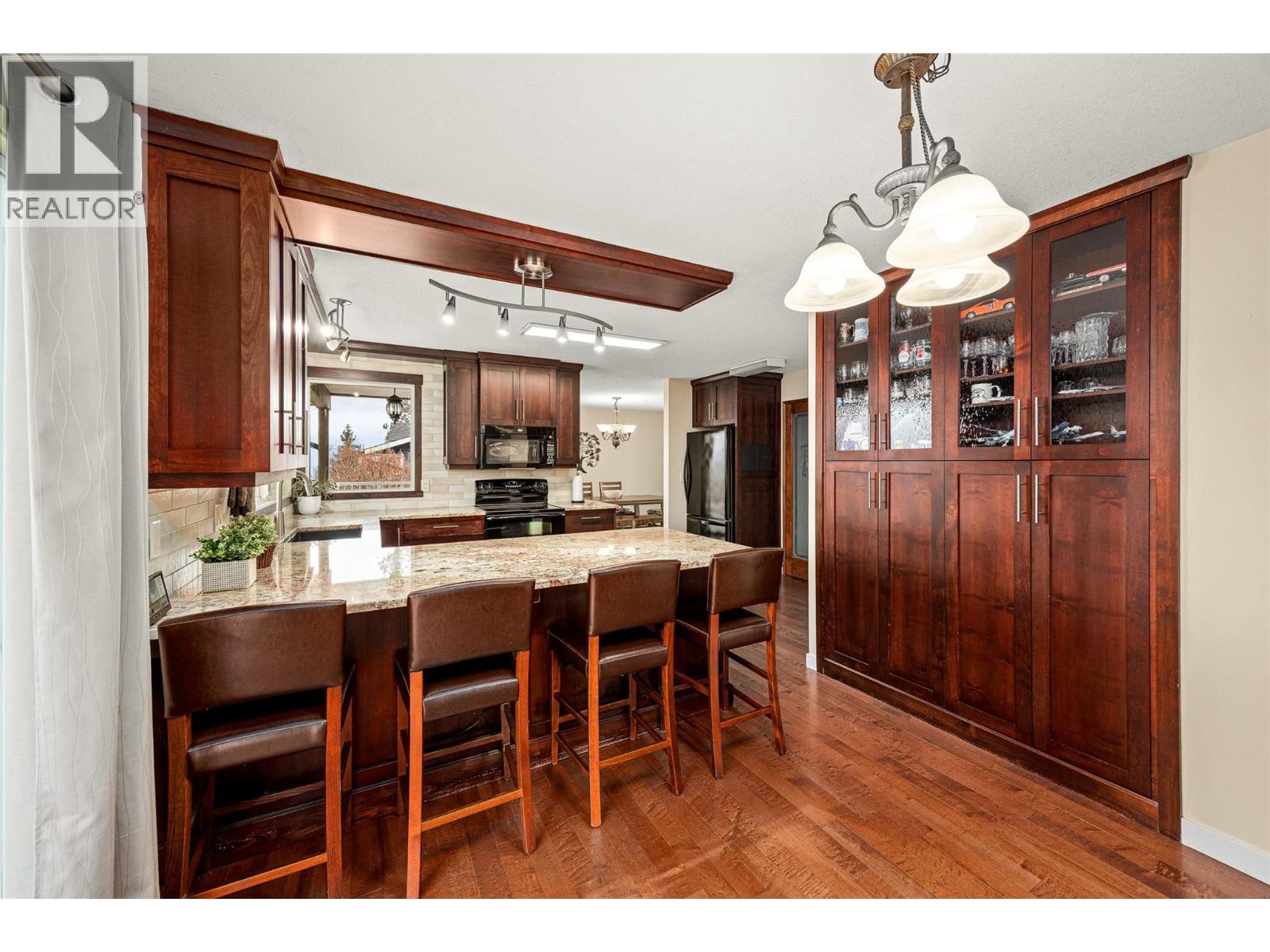 2152 Alexander Place, Kelowna, British Columbia  V1Z 2X5 - Photo 16 - 10378300