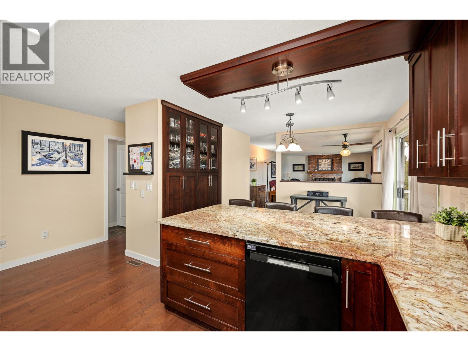 2152 Alexander Place, Kelowna, British Columbia  V1Z 2X5 - Photo 20 - 10378300