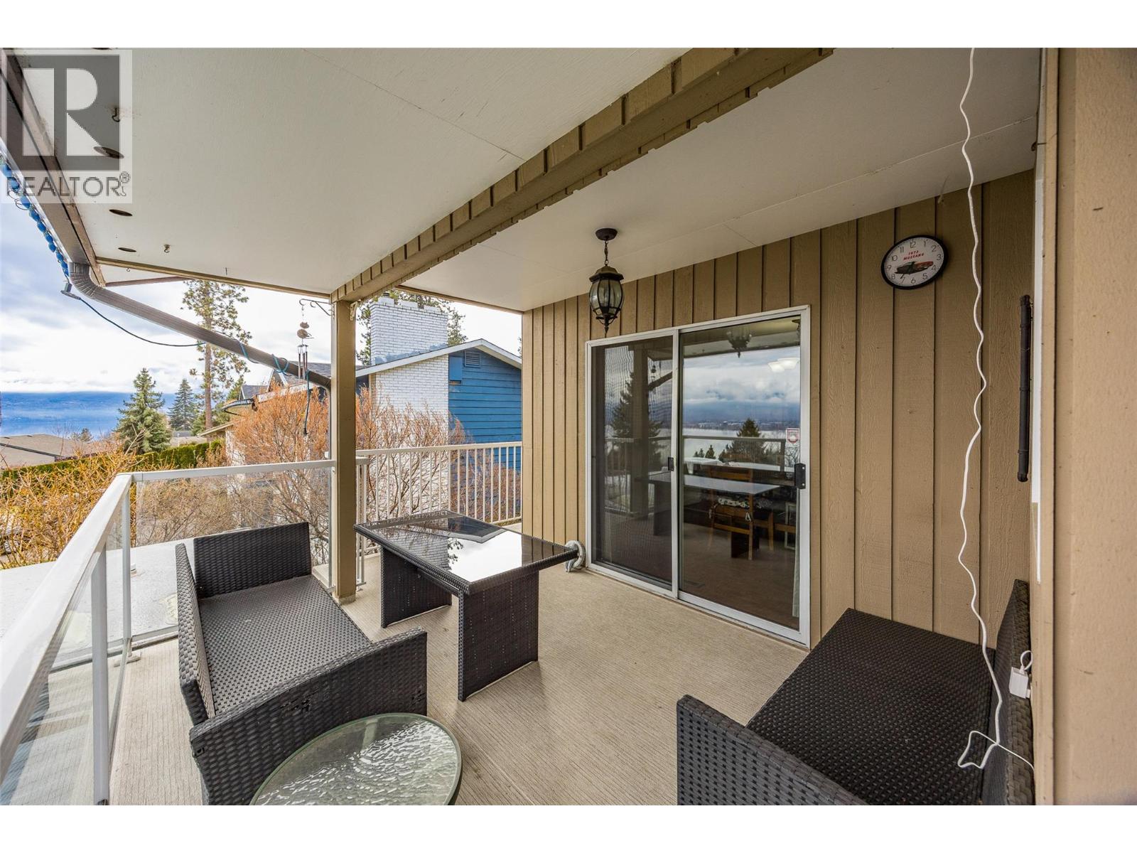 2152 Alexander Place, Kelowna, British Columbia  V1Z 2X5 - Photo 25 - 10378300