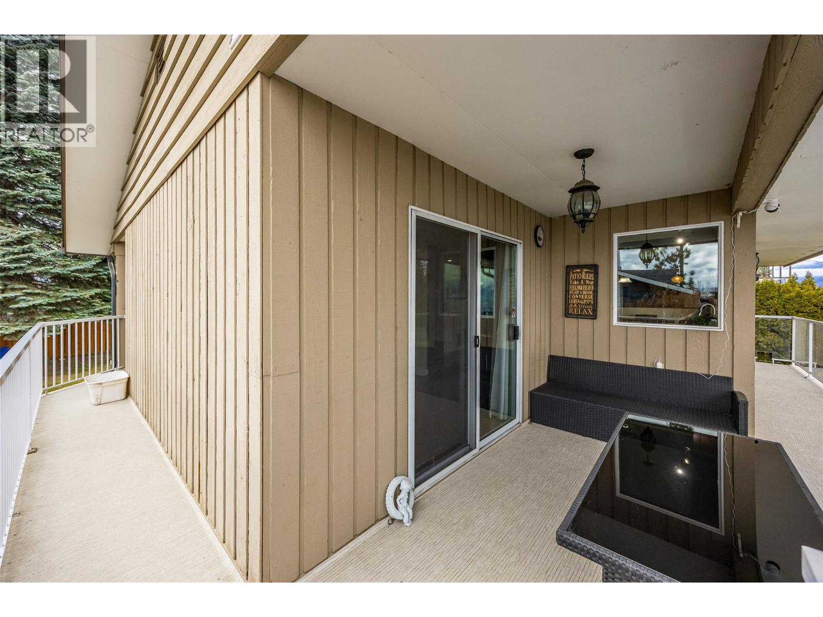 2152 Alexander Place, Kelowna, British Columbia  V1Z 2X5 - Photo 30 - 10378300
