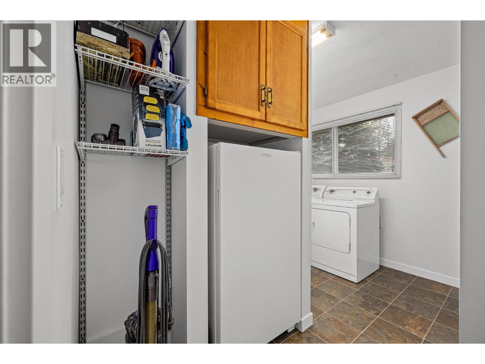 2152 Alexander Place, Kelowna, British Columbia  V1Z 2X5 - Photo 36 - 10378300