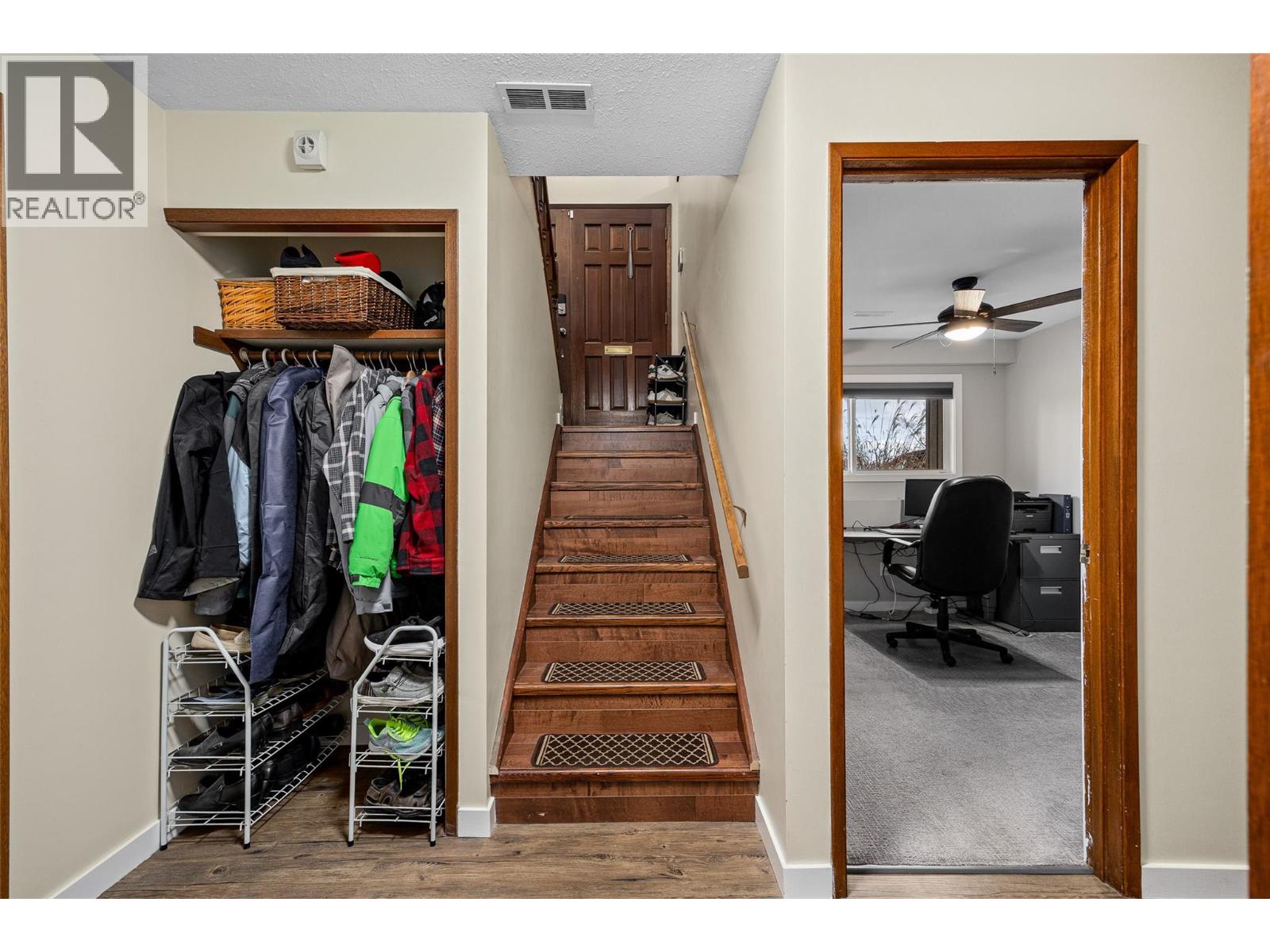 2152 Alexander Place, Kelowna, British Columbia  V1Z 2X5 - Photo 38 - 10378300