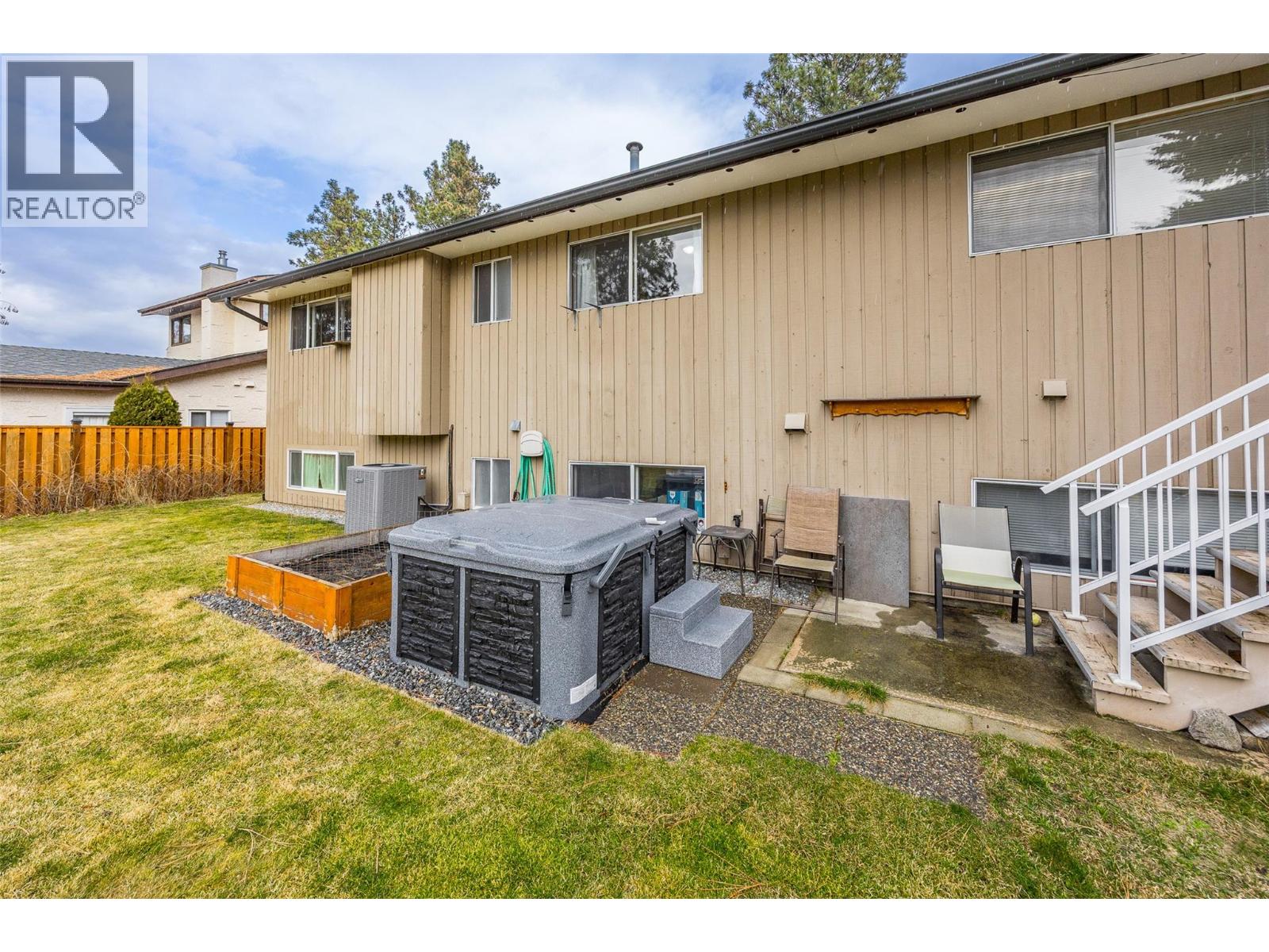 2152 Alexander Place, Kelowna, British Columbia  V1Z 2X5 - Photo 48 - 10378300