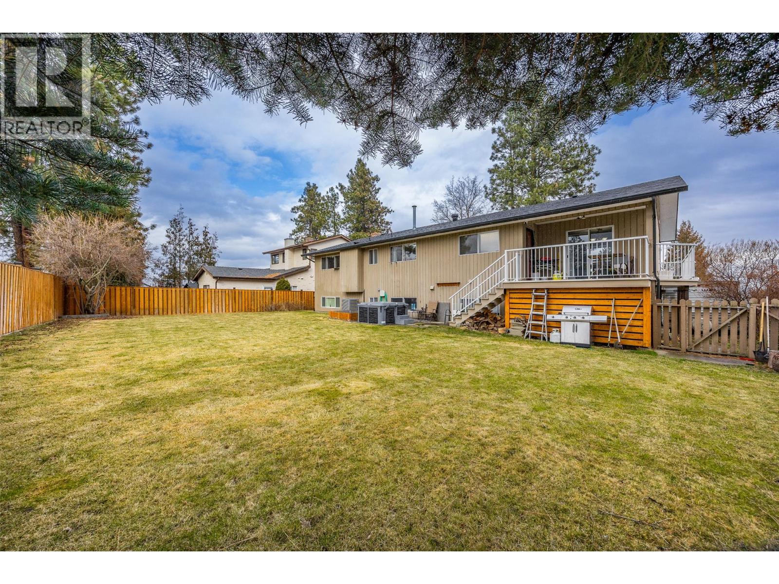 2152 Alexander Place, Kelowna, British Columbia  V1Z 2X5 - Photo 51 - 10378300