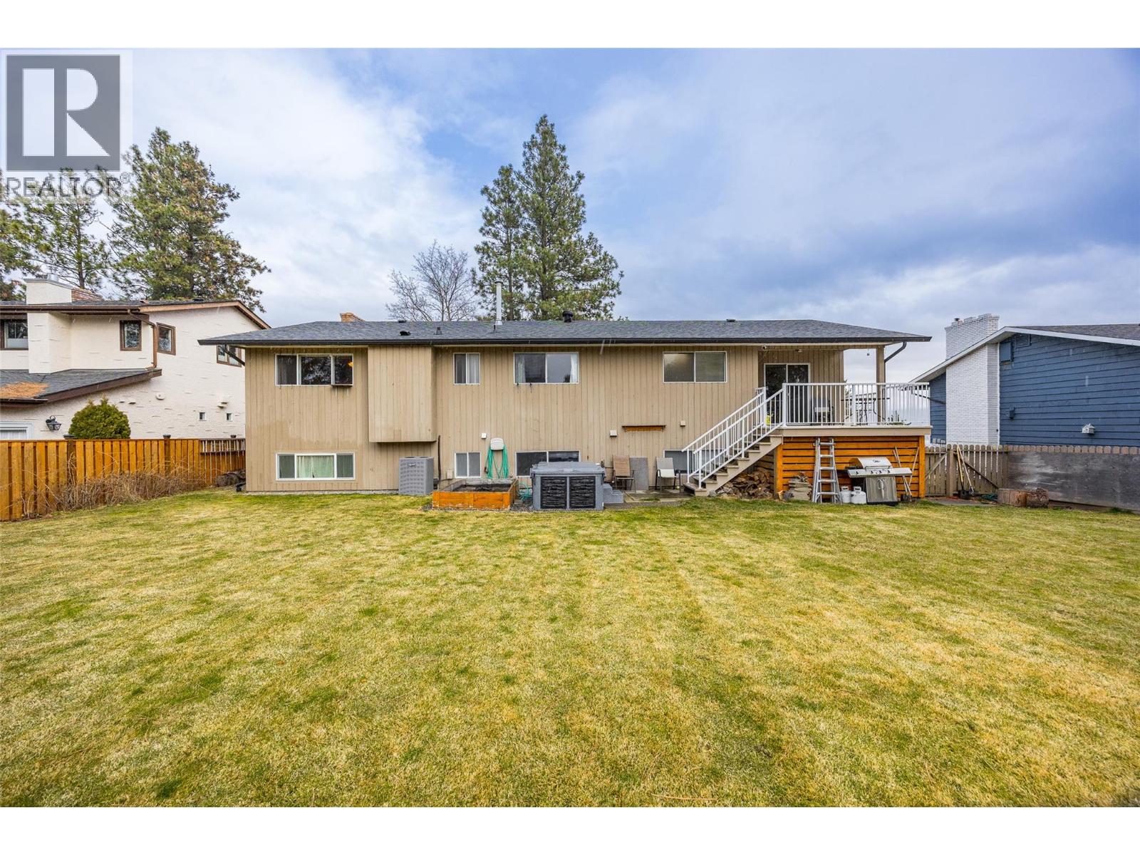 2152 Alexander Place, Kelowna, British Columbia  V1Z 2X5 - Photo 52 - 10378300
