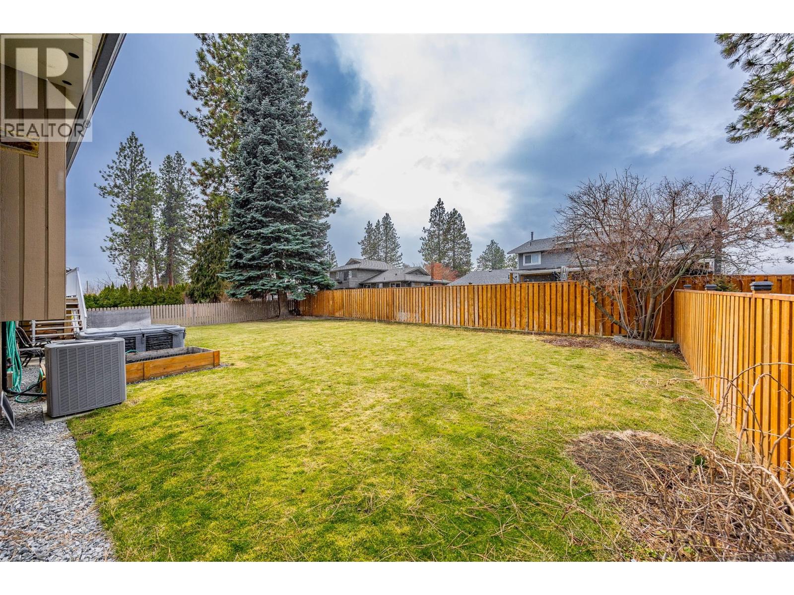 2152 Alexander Place, Kelowna, British Columbia  V1Z 2X5 - Photo 54 - 10378300