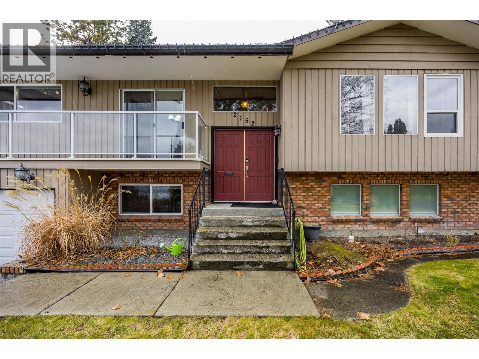 2152 Alexander Place, Kelowna, British Columbia  V1Z 2X5 - Photo 7 - 10378300