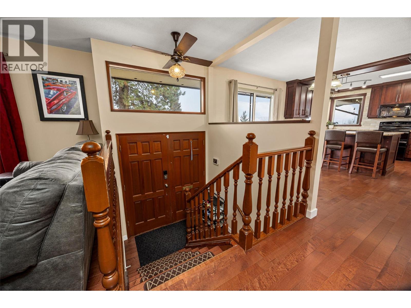 2152 Alexander Place, Kelowna, British Columbia  V1Z 2X5 - Photo 8 - 10378300