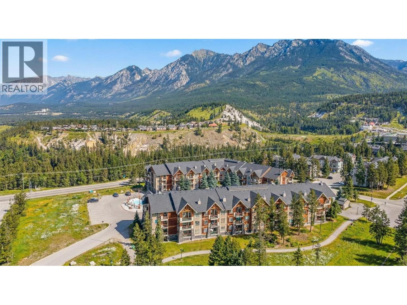 7495 COLUMBIA Avenue Unit# 2112, radium hot springs, British Columbia