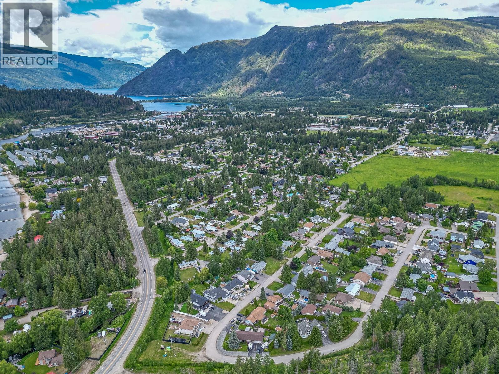 258 Bayview Drive, Sicamous, British Columbia  V0E 2V1 - Photo 16 - 10379098