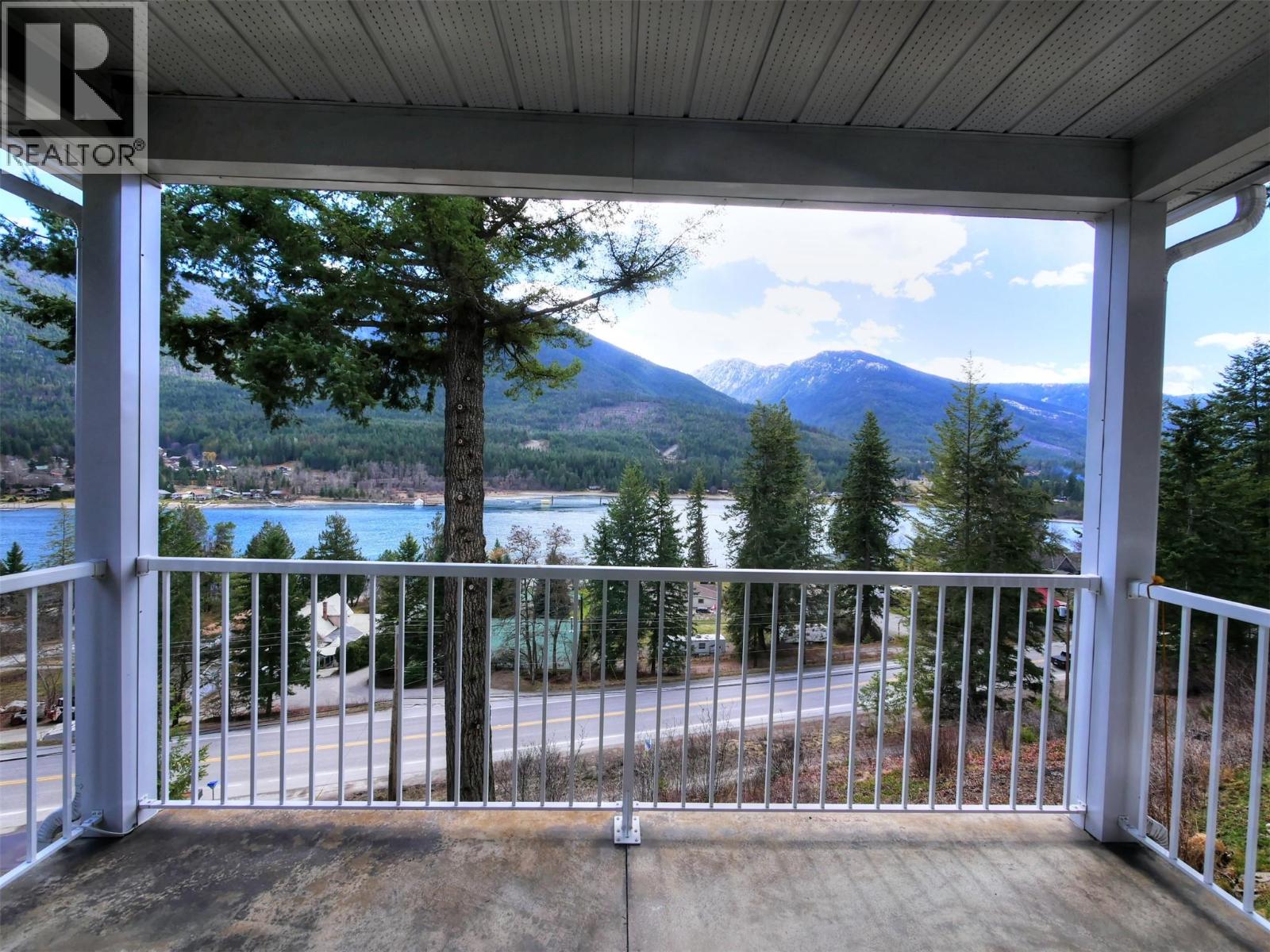 408 Balfour Heights Road, Balfour, British Columbia  V0G 1C0 - Photo 5 - 10379030