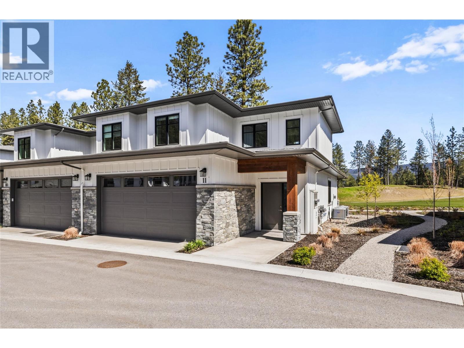 1979 Country Club Drive Unit# 11, kelowna, British Columbia