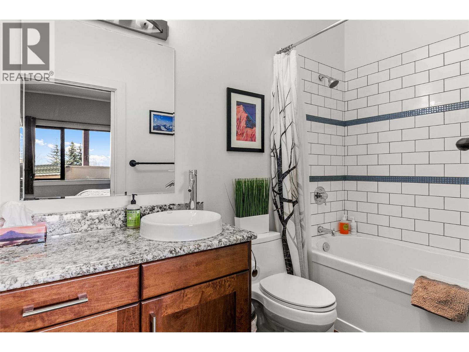 309 1 Street W Unit# 301, Revelstoke, British Columbia  V0E 2S0 - Photo 17 - 10378232
