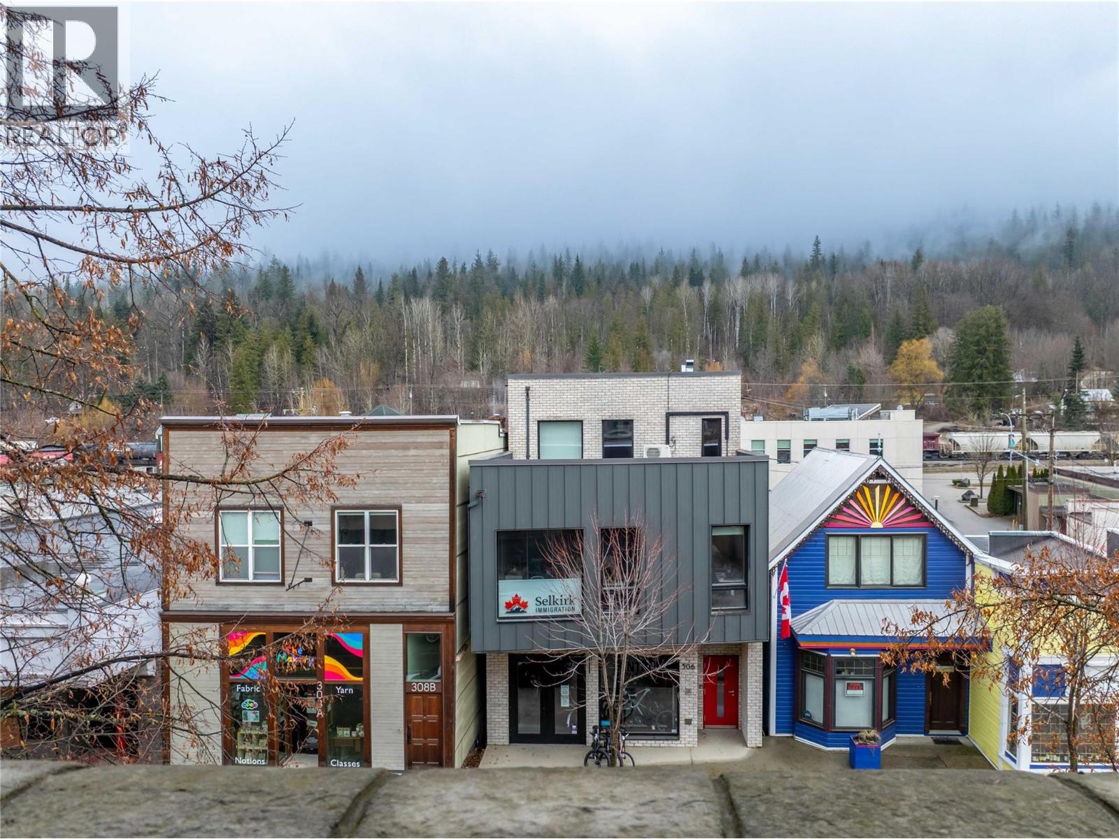 309 1 Street W Unit# 301, Revelstoke, British Columbia  V0E 2S0 - Photo 24 - 10378232