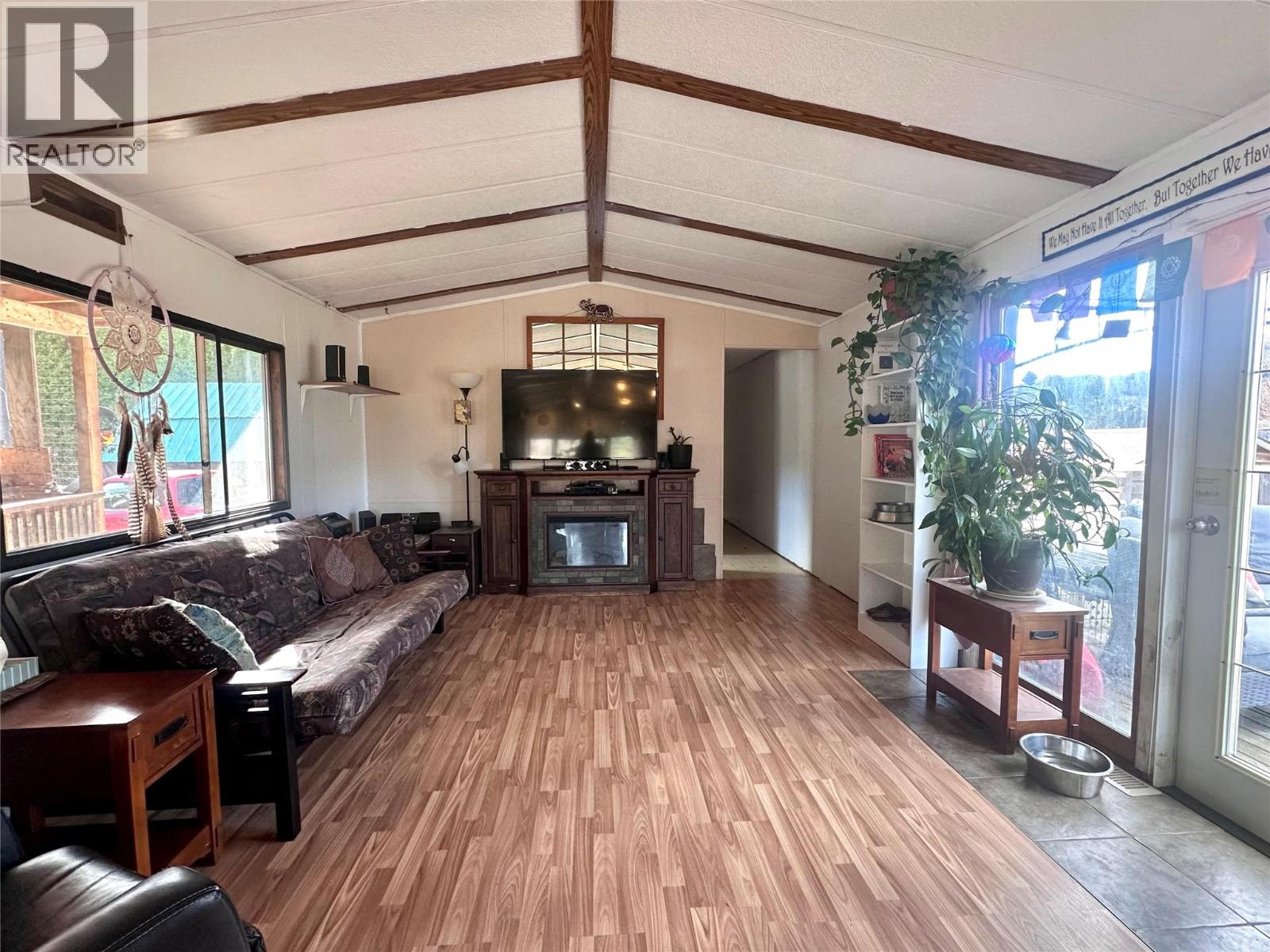 1040 Wild Orchard Lane, Castlegar, British Columbia  V1N 4L1 - Photo 10 - 10379153