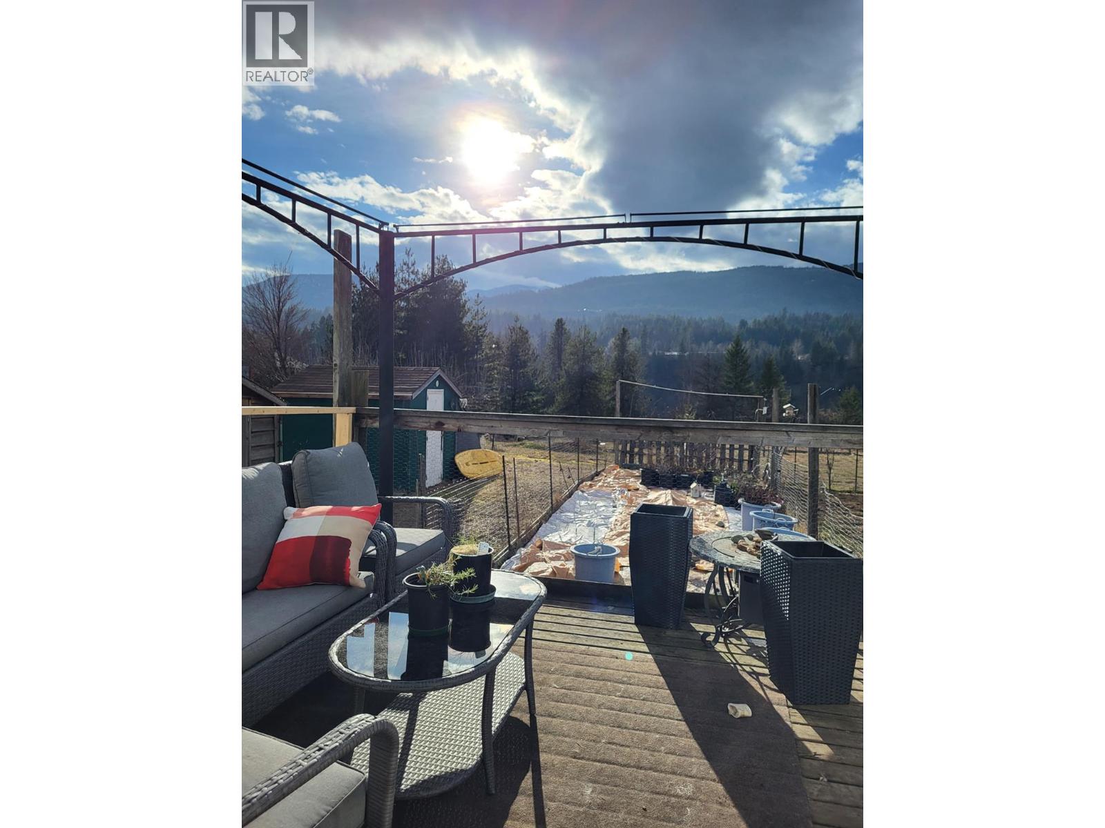1040 Wild Orchard Lane, Castlegar, British Columbia  V1N 4L1 - Photo 11 - 10379153