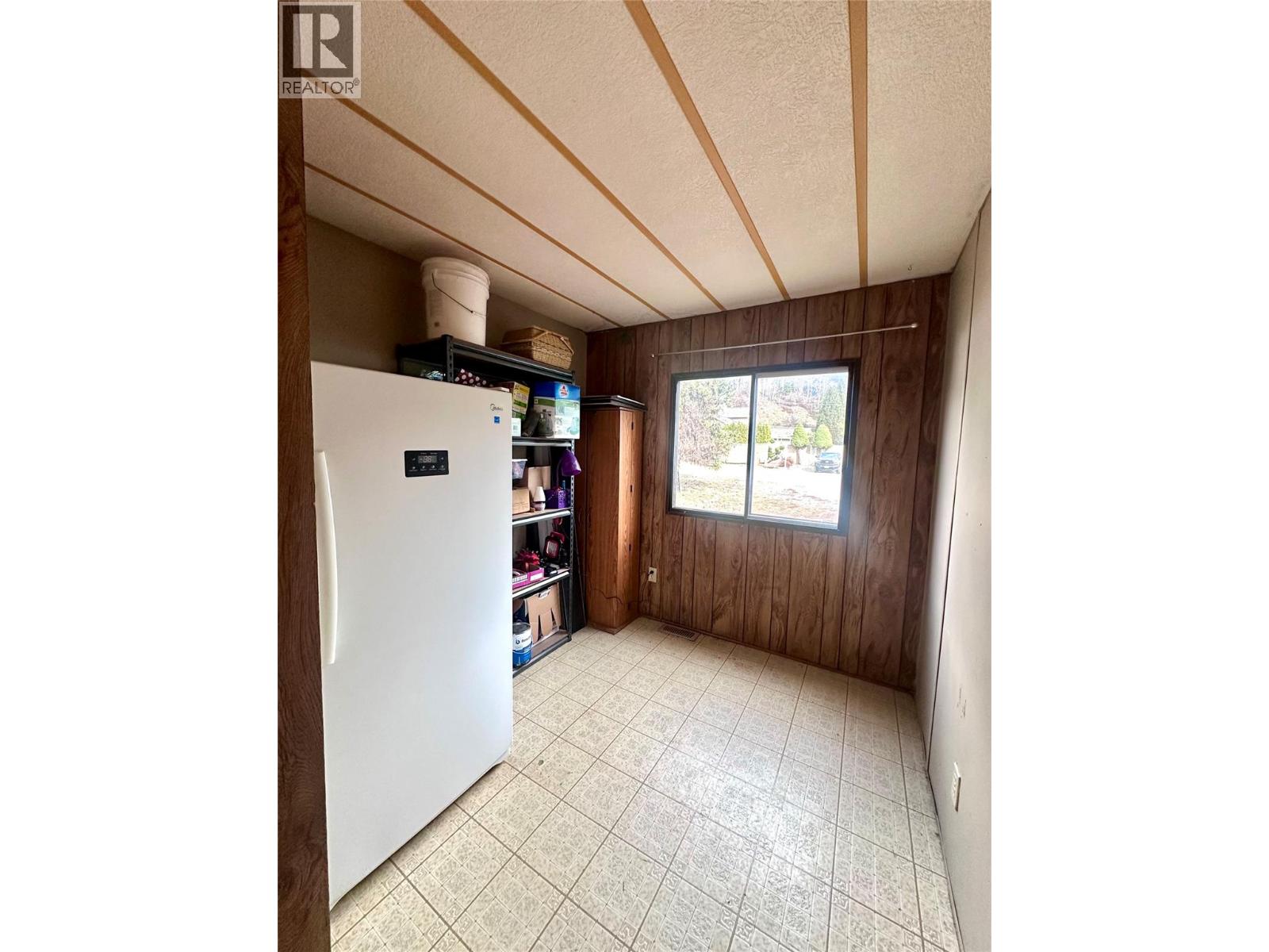 1040 Wild Orchard Lane, Castlegar, British Columbia  V1N 4L1 - Photo 19 - 10379153