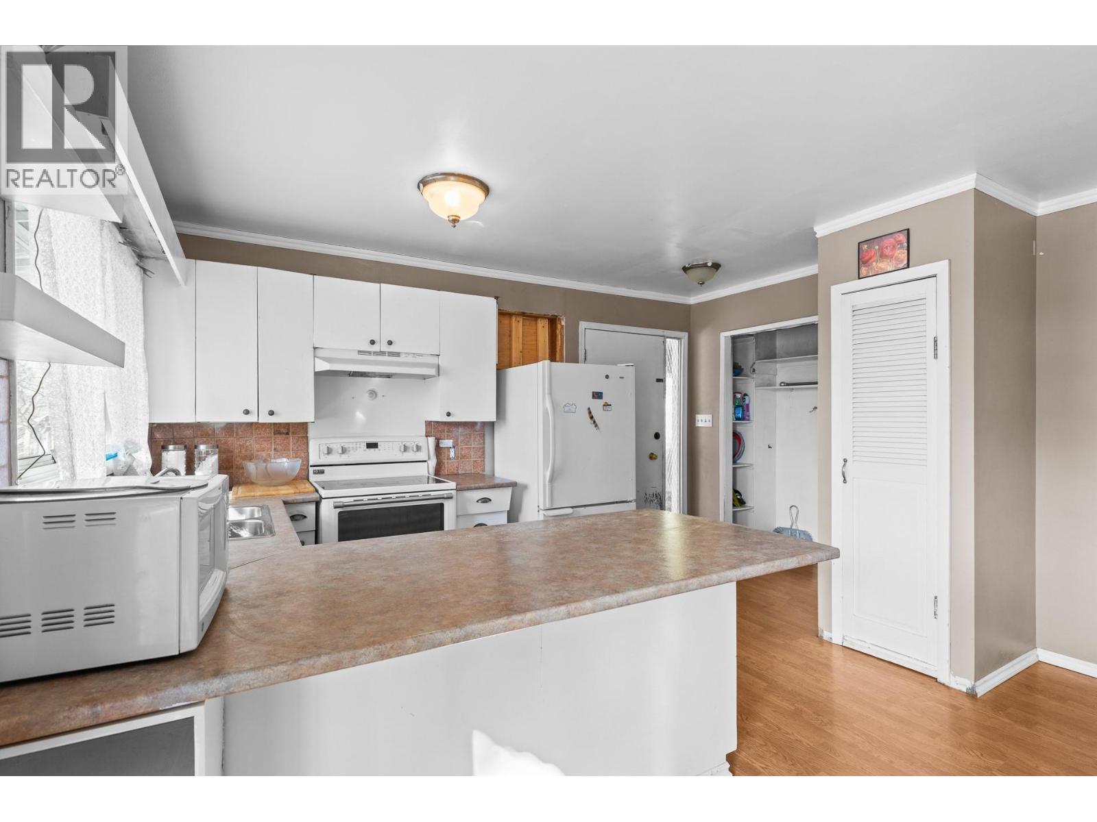 455 Dougall Road S, Kelowna, British Columbia  V1X 3J9 - Photo 11 - 10379143