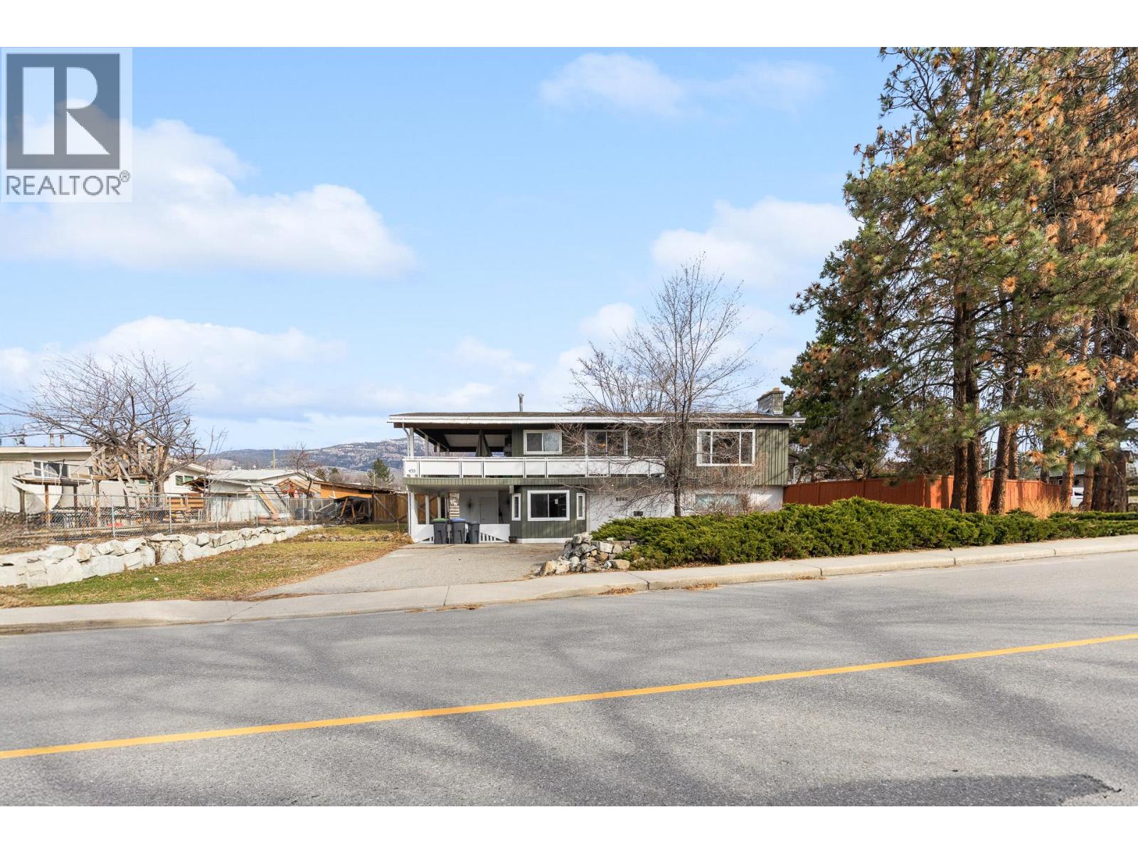 455 Dougall Road S, Kelowna, British Columbia  V1X 3J9 - Photo 3 - 10379143