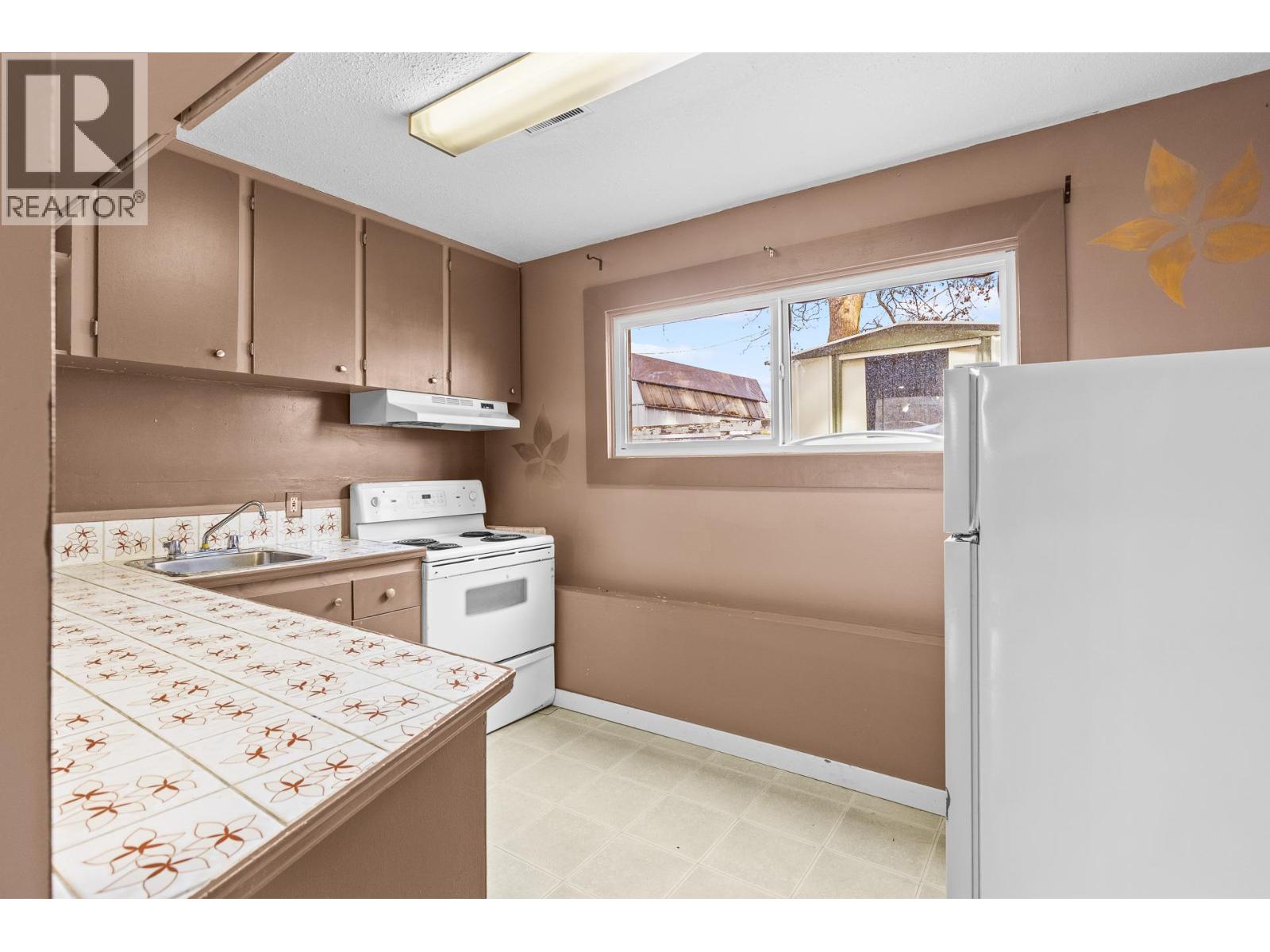 455 Dougall Road S, Kelowna, British Columbia  V1X 3J9 - Photo 33 - 10379143