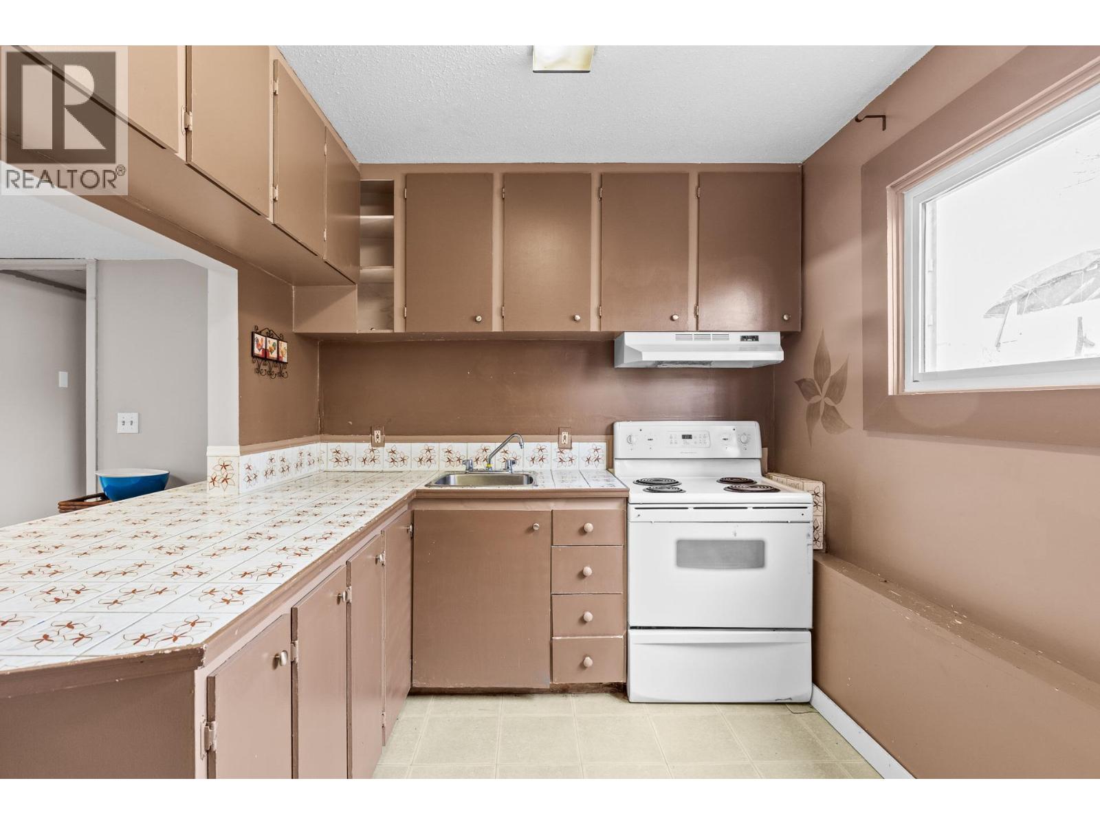 455 Dougall Road S, Kelowna, British Columbia  V1X 3J9 - Photo 34 - 10379143