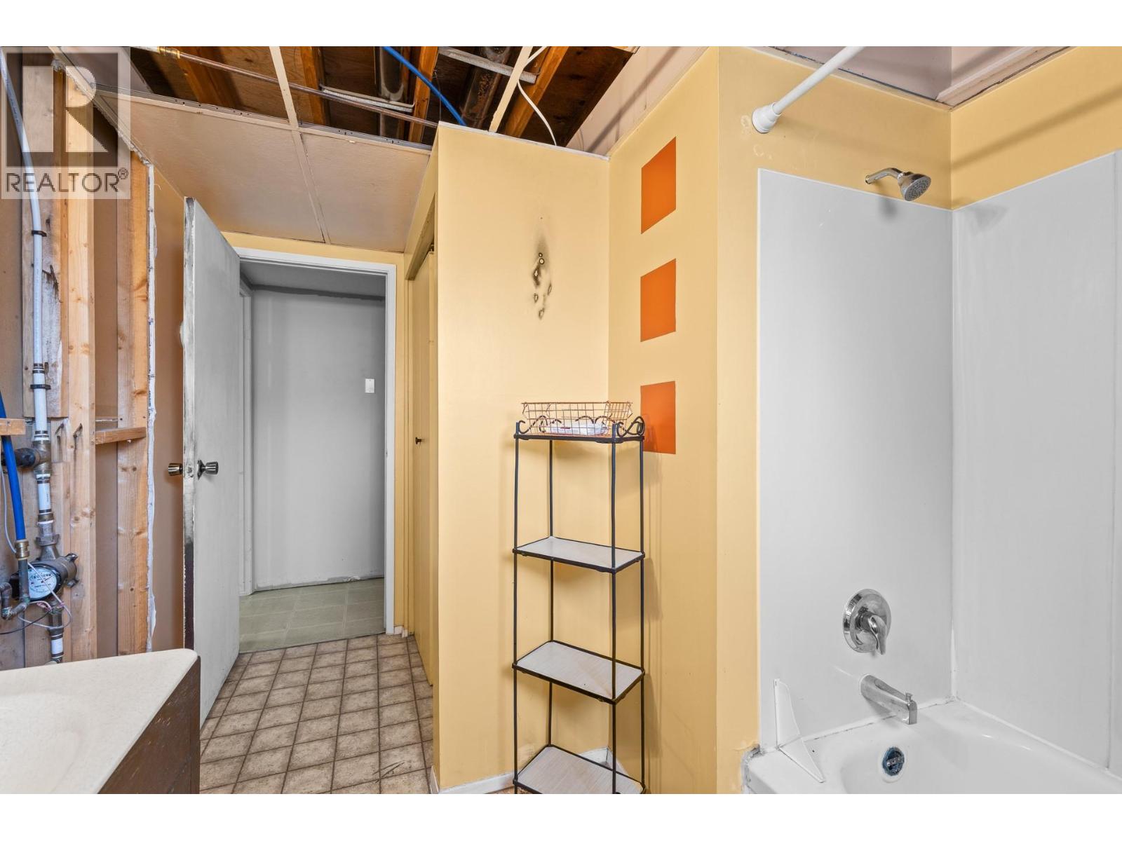 455 Dougall Road S, Kelowna, British Columbia  V1X 3J9 - Photo 37 - 10379143