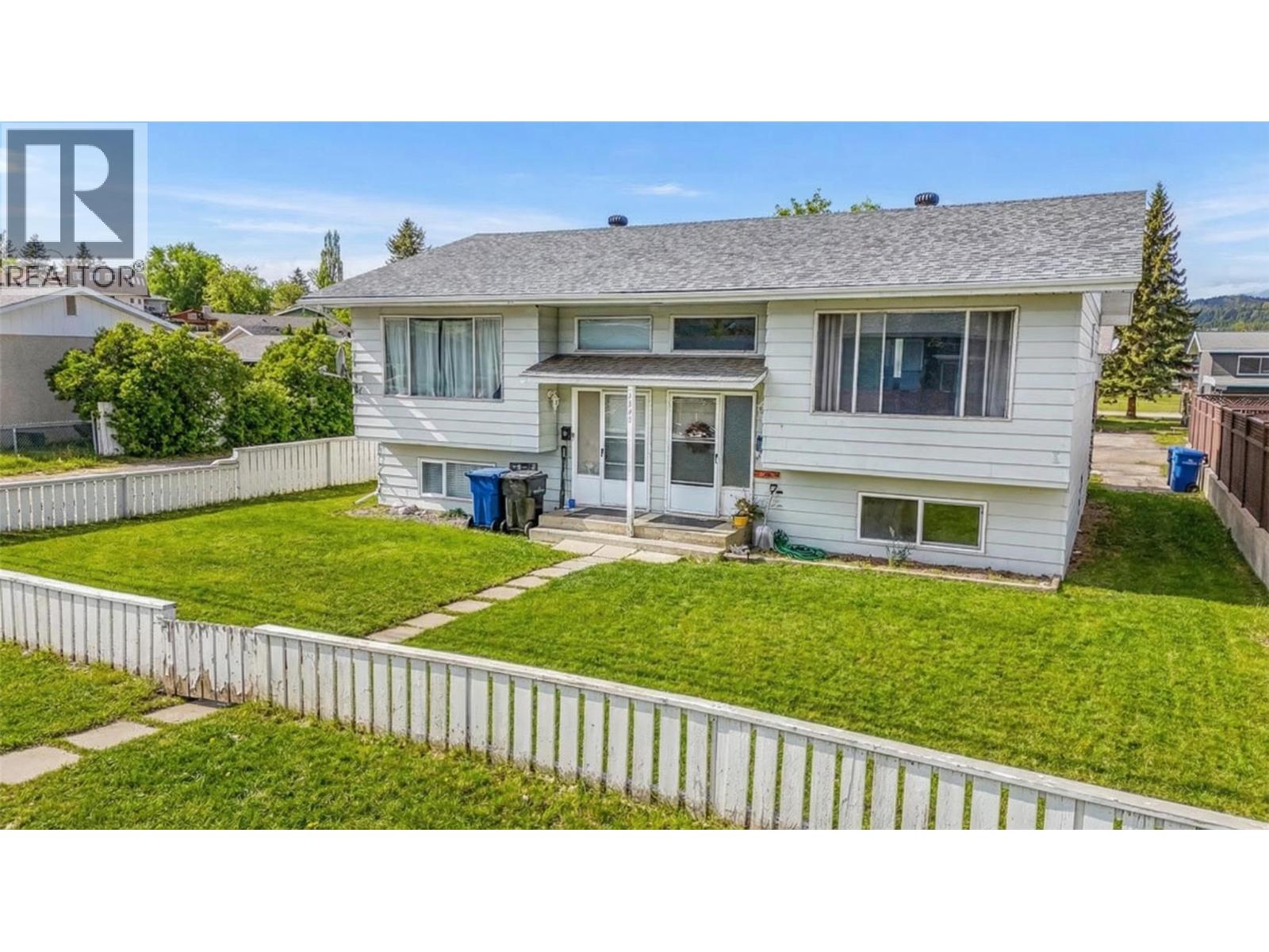 1121 8 Avenue S, Cranbrook, British Columbia  V1C 5J6 - Photo 6 - 10378987