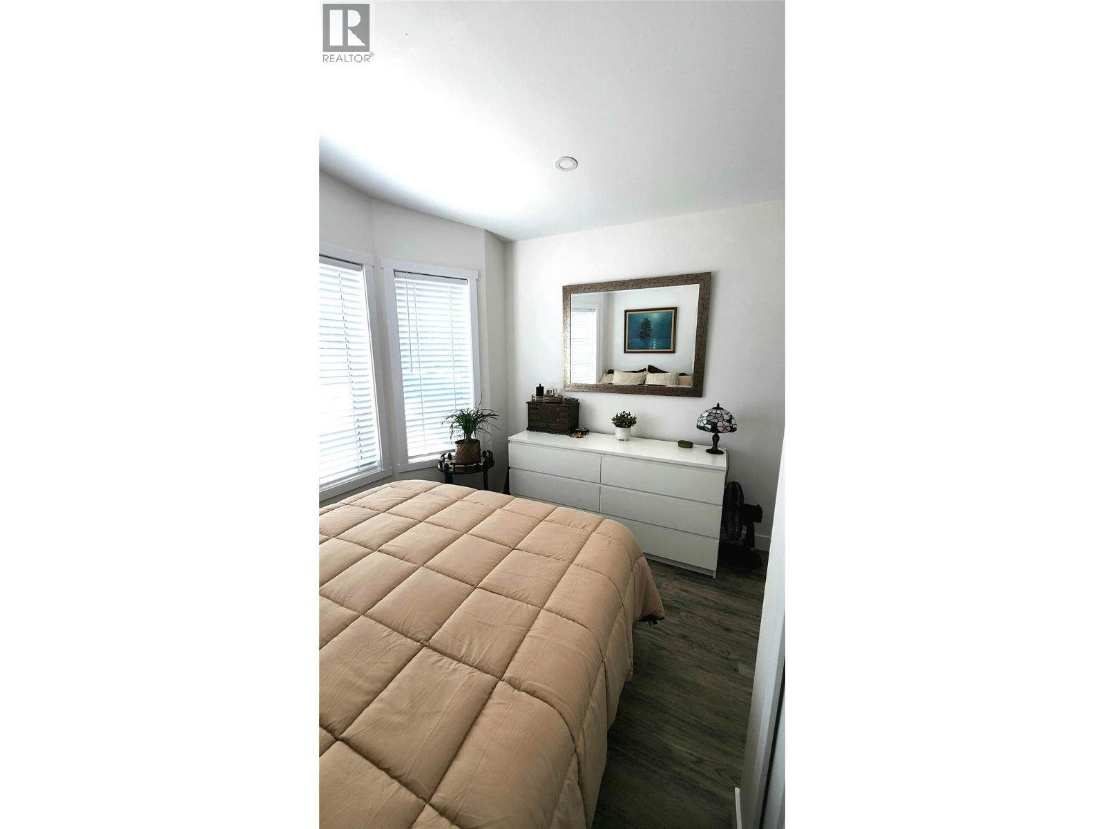 1134 Hawthorn Row, Sicamous, British Columbia  V0E 2V0 - Photo 10 - 10378000