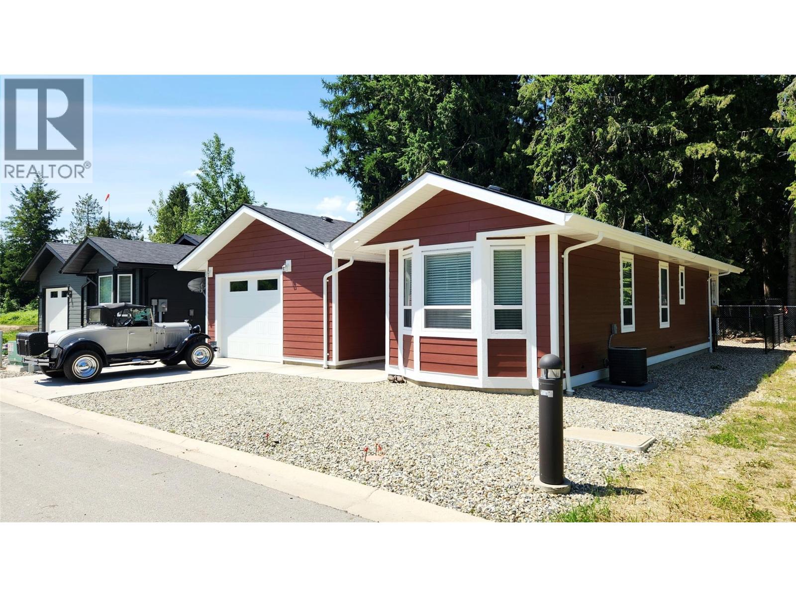 1134 Hawthorn Row, Sicamous, British Columbia  V0E 2V0 - Photo 30 - 10378000