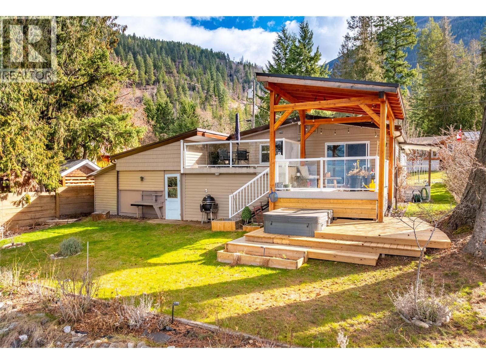 13533 Mountain Shores Road, Boswell, British Columbia  V0B 1A4 - Photo 9 - 10379024