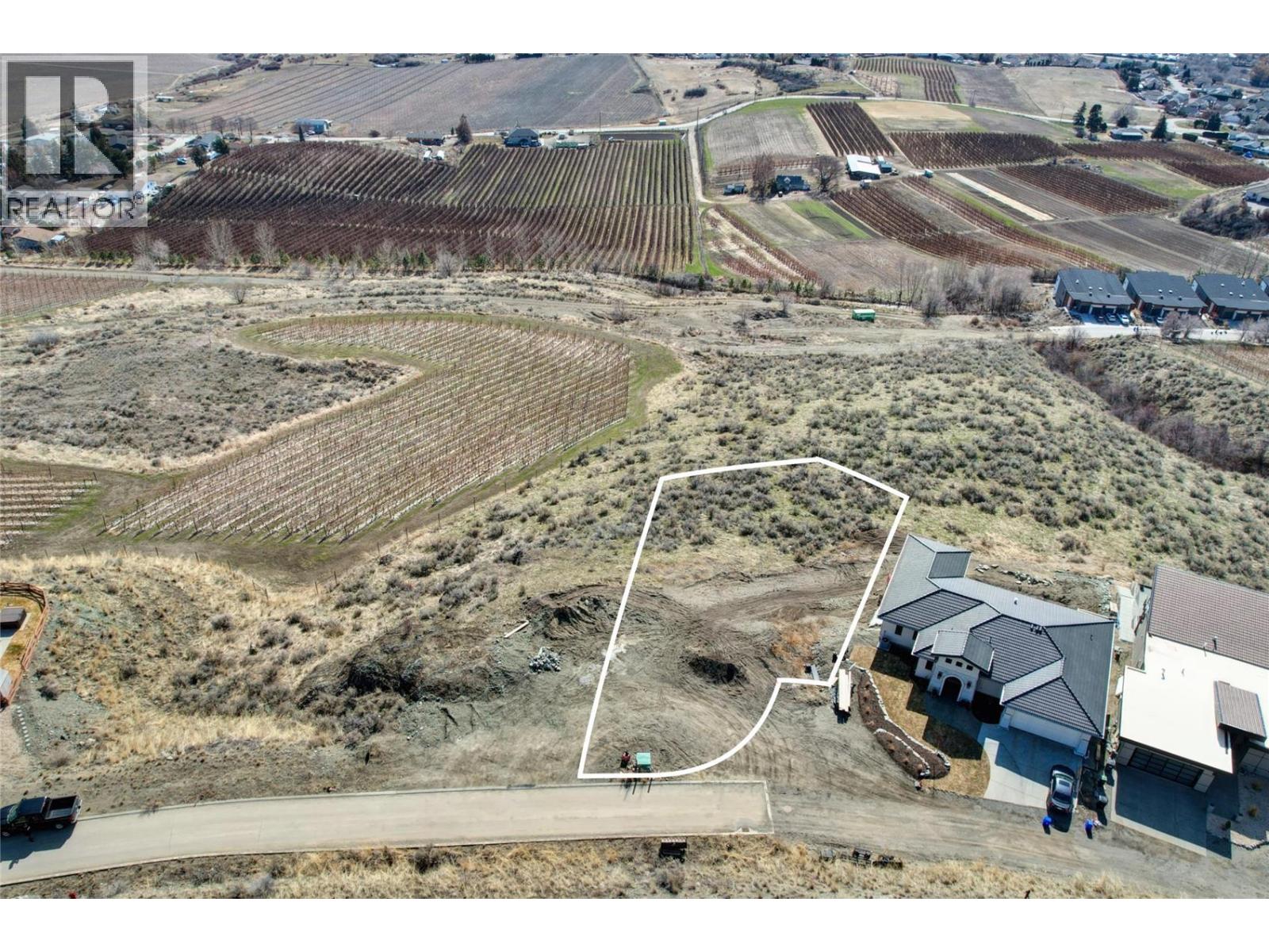 595 Vineyard Way N Unit# 34, Vernon, British Columbia  V1H 2M2 - Photo 4 - 10378029