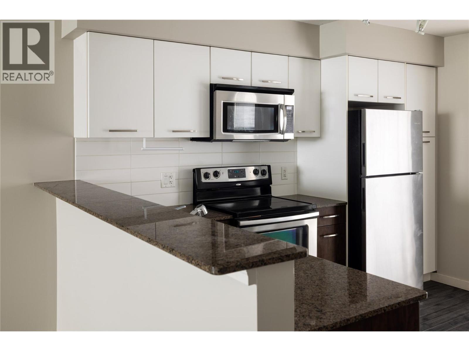 1831 Ambrosi Road Unit# 5, Kelowna, British Columbia  V1Y 4S1 - Photo 3 - 10379105