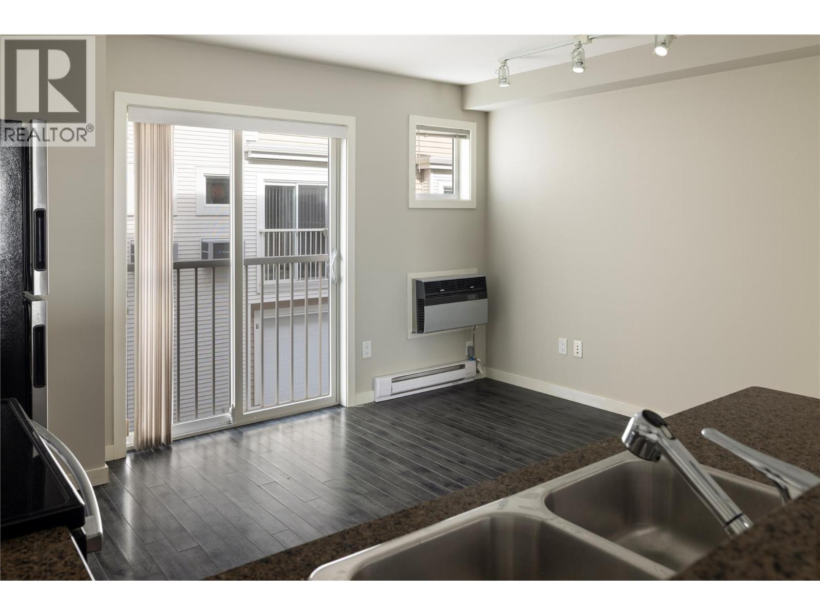 1831 Ambrosi Road Unit# 5, Kelowna, British Columbia  V1Y 4S1 - Photo 5 - 10379105