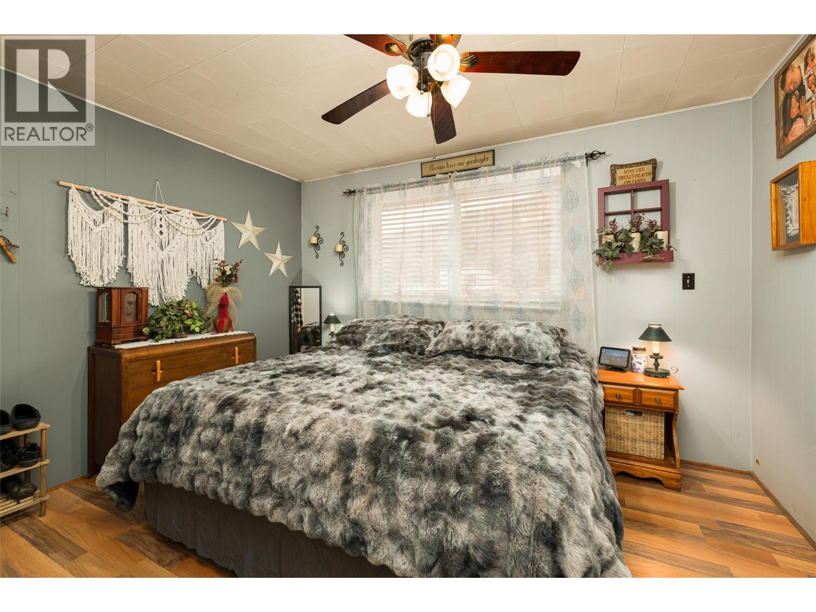 9005 3 & 95 Highway, Yahk, British Columbia  V0B 2P0 - Photo 12 - 10379140