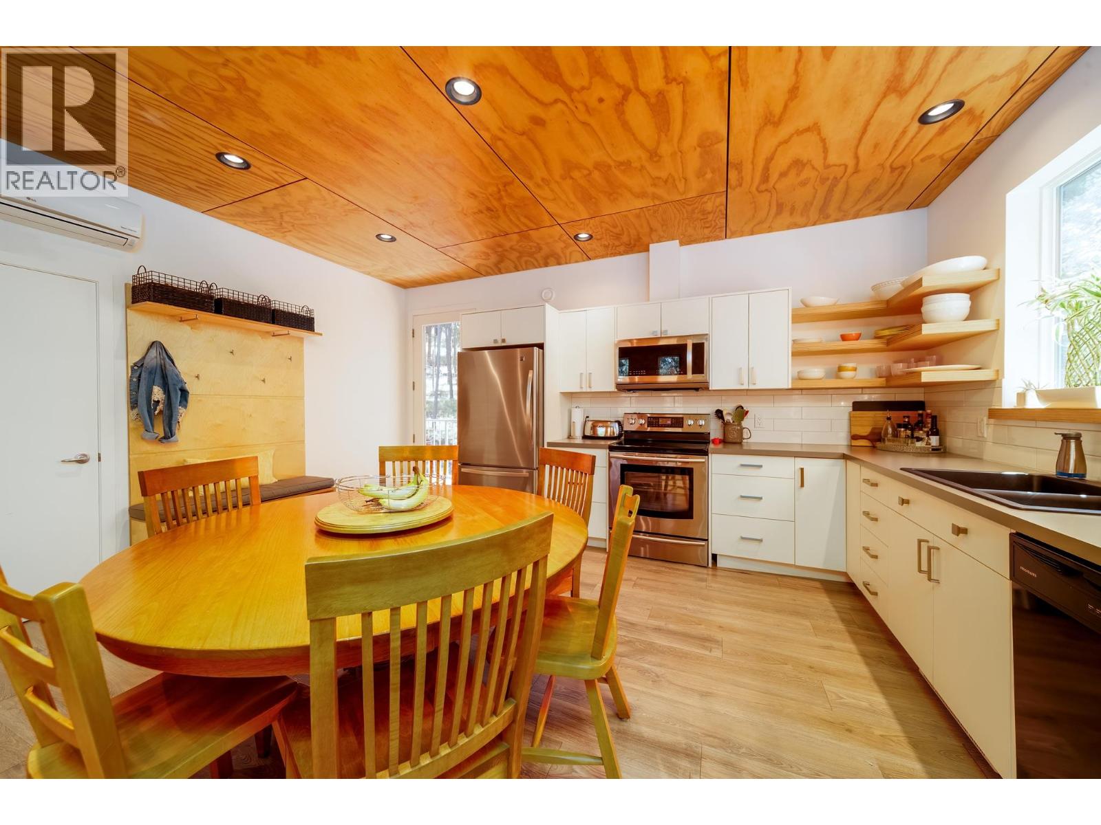 16355 Barkley Road, Lake Country, British Columbia  V4V 1B4 - Photo 55 - 10379102
