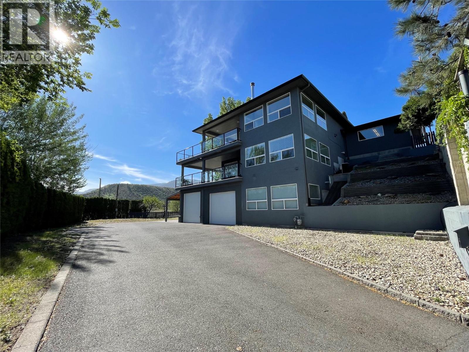 1491 Pine Crescent, Kamloops, British Columbia  V2C 2Z4 - Photo 1 - 10379013